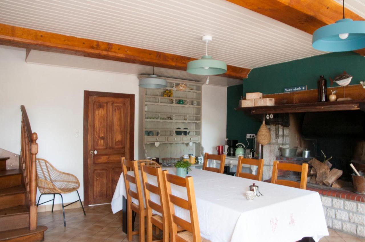 La Maison Des Tilleuls Saint-Germain-Sur-Seves Εξωτερικό φωτογραφία