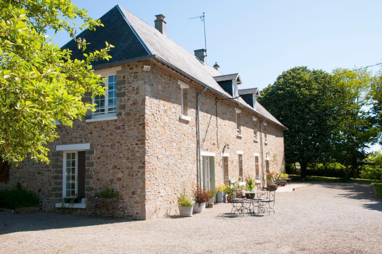 La Maison Des Tilleuls Saint-Germain-Sur-Seves Εξωτερικό φωτογραφία