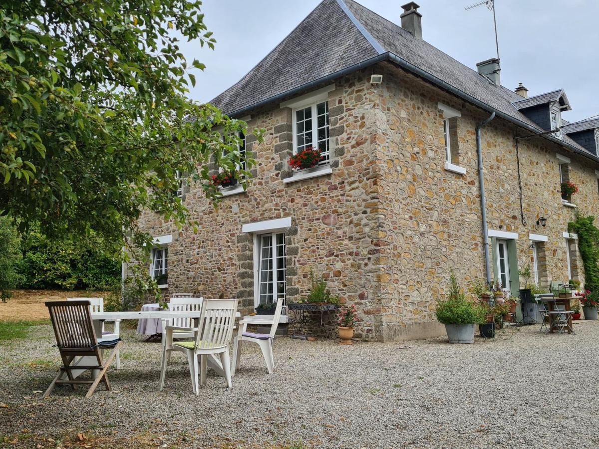 La Maison Des Tilleuls Saint-Germain-Sur-Seves Εξωτερικό φωτογραφία