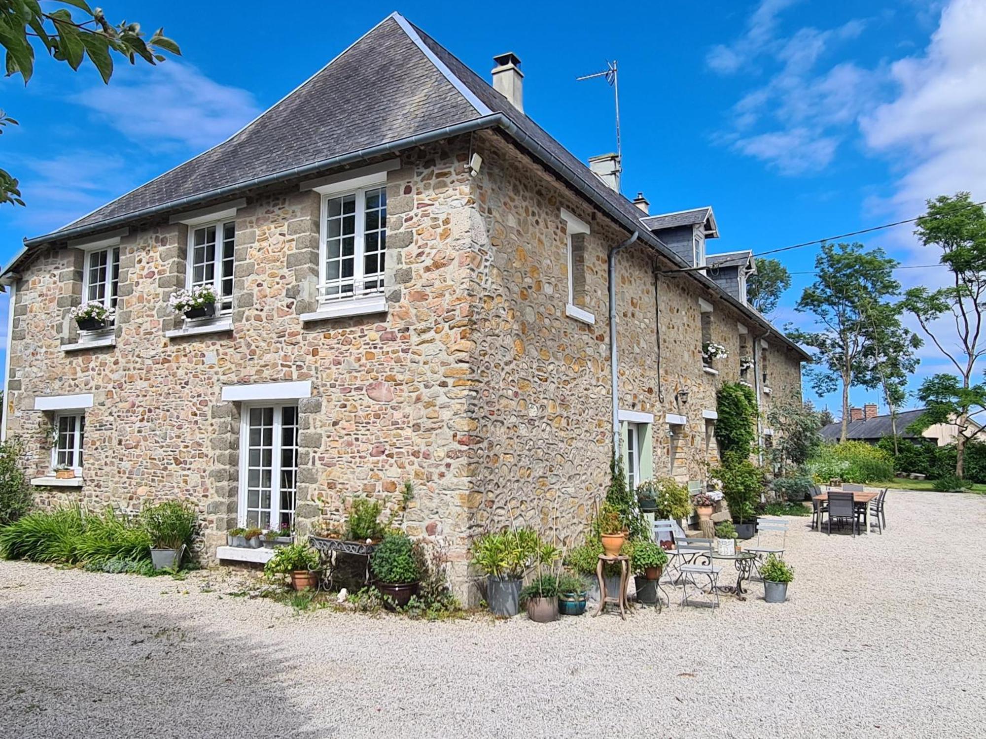 La Maison Des Tilleuls Saint-Germain-Sur-Seves Εξωτερικό φωτογραφία
