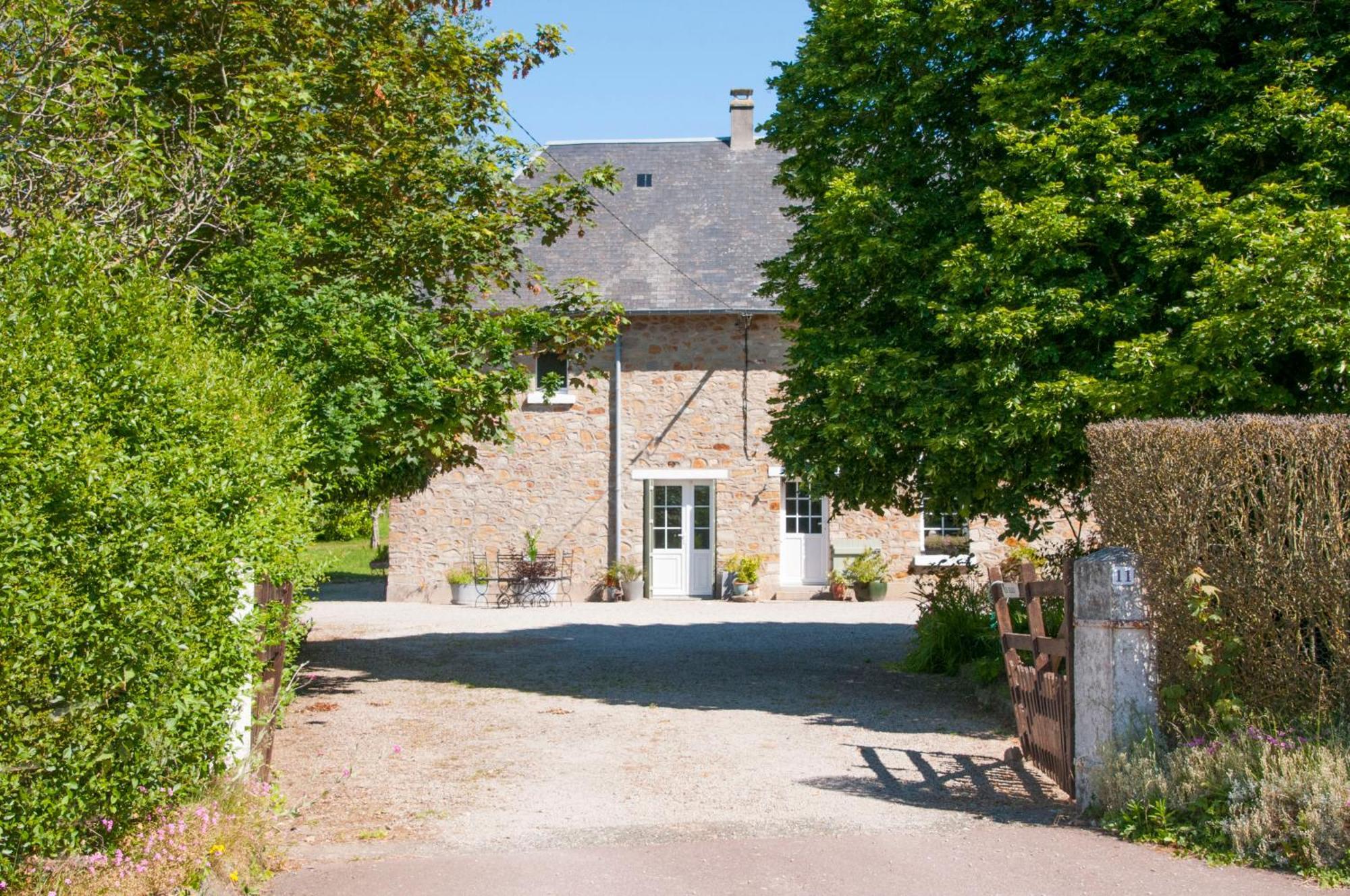 La Maison Des Tilleuls Saint-Germain-Sur-Seves Εξωτερικό φωτογραφία